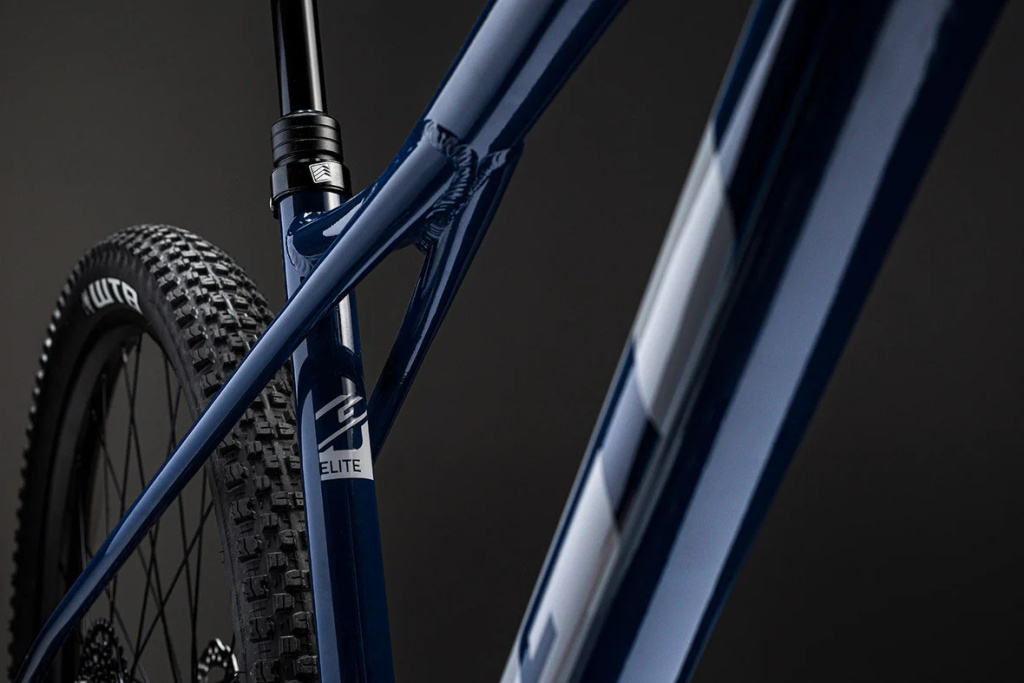 MTB_HT_triple-triangle_2.jpg